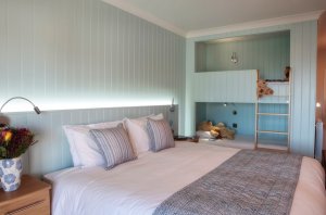 King Size or Twin Beds with Built In Bunk Beds