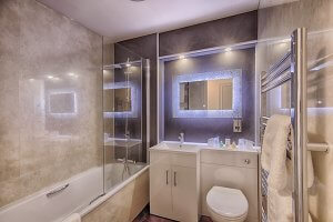 Luccombe Hall Hotel Superior Room En-Suite Bathroom, Isle of Wight