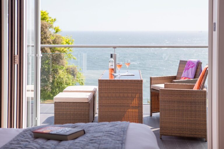 Superior Sea-Facing Room with Balcony