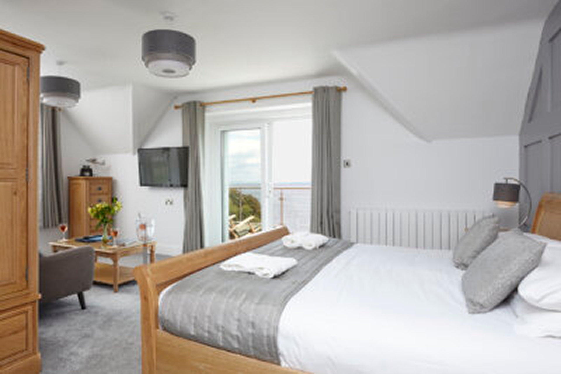 Executive Suite - - Executive Suite